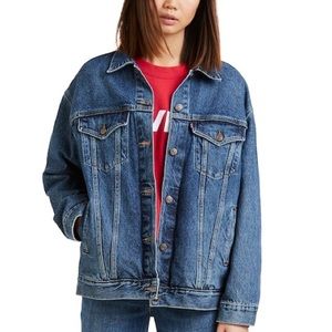 Levi’s trucker denim Jacket